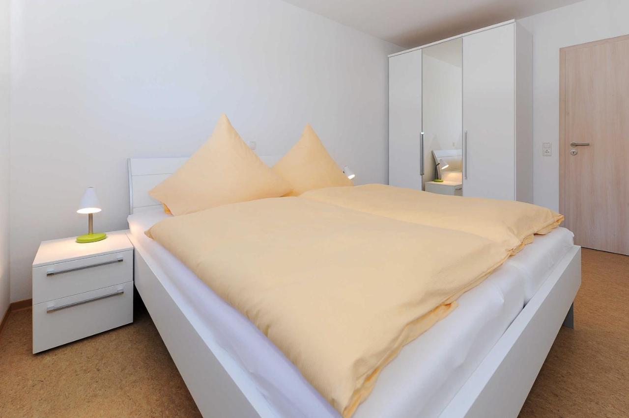 Haus Leuchtturm Apartment Bensersiel Ngoại thất bức ảnh